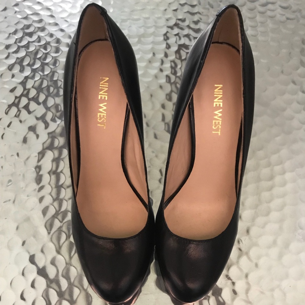Nine West pumps black